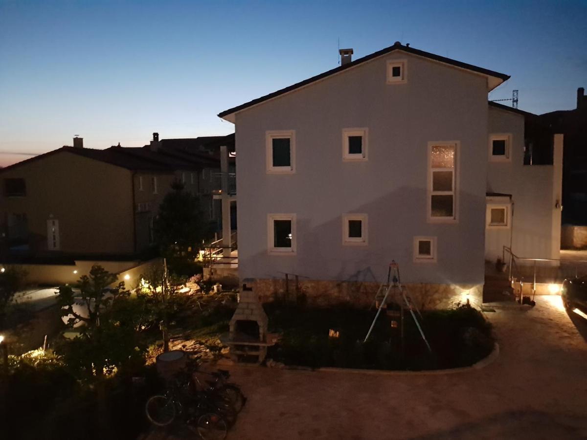 Appartement Mateo Barbariga Exterior foto
